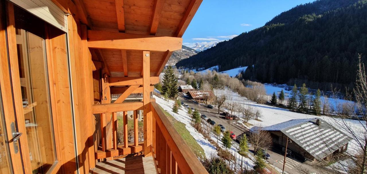 Bienvenue Dans Notre Chalet! Appartement Les Sitelles 大博尔南 外观 照片