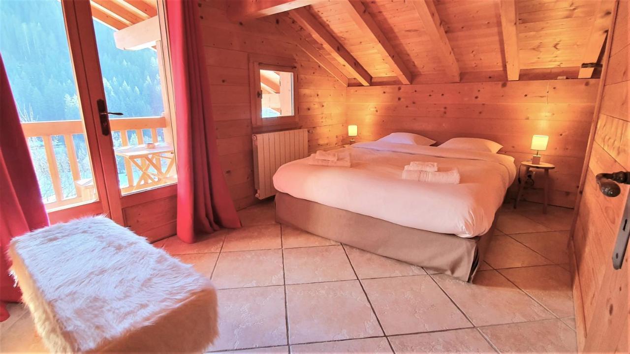 Bienvenue Dans Notre Chalet! Appartement Les Sitelles 大博尔南 外观 照片