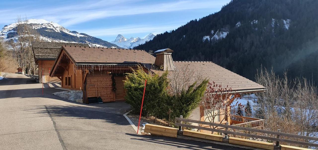 Bienvenue Dans Notre Chalet! Appartement Les Sitelles 大博尔南 外观 照片