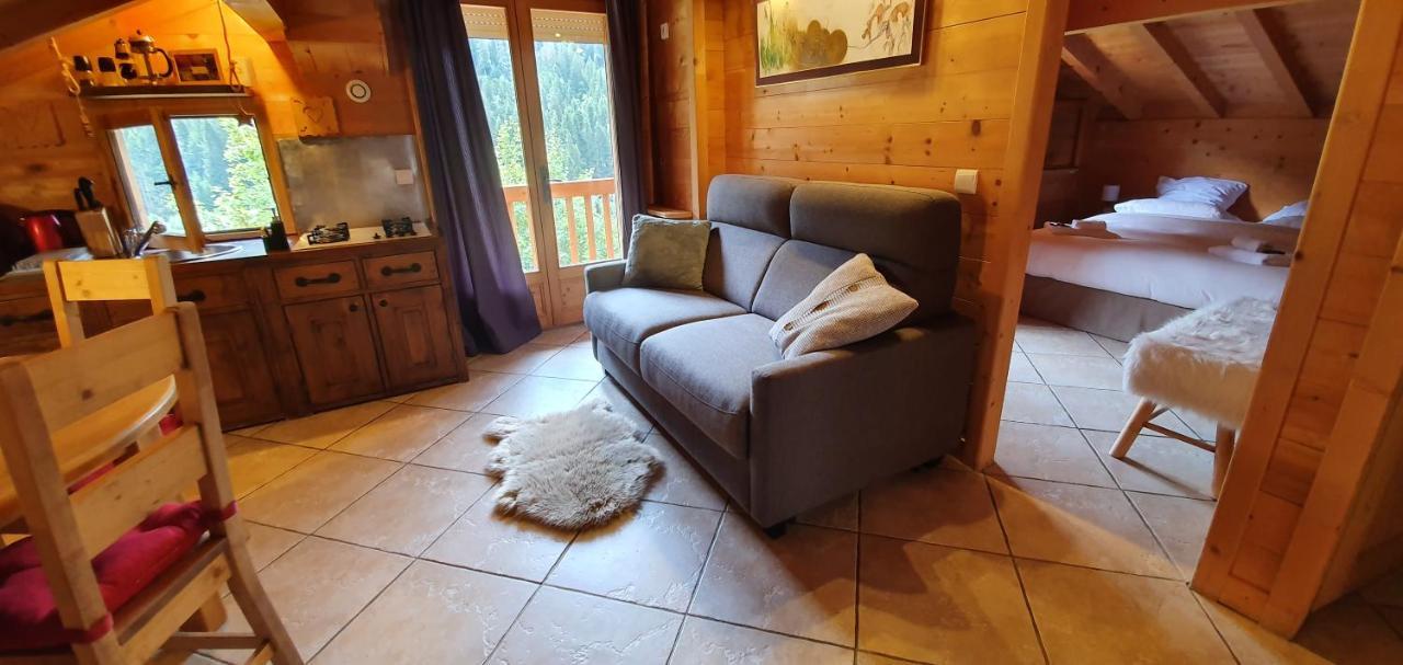 Bienvenue Dans Notre Chalet! Appartement Les Sitelles 大博尔南 外观 照片